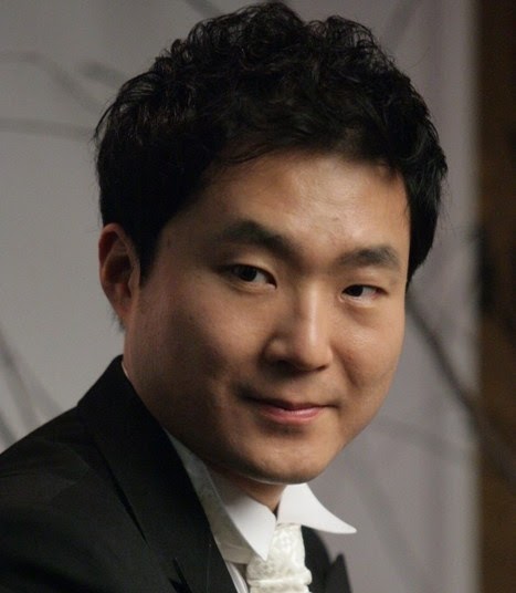 최욱 사진